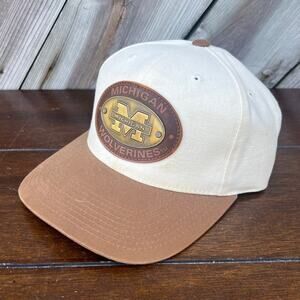VTG Michigan Wolverines Snapback‎ Hat Tan Brown Leather Patch NCAA